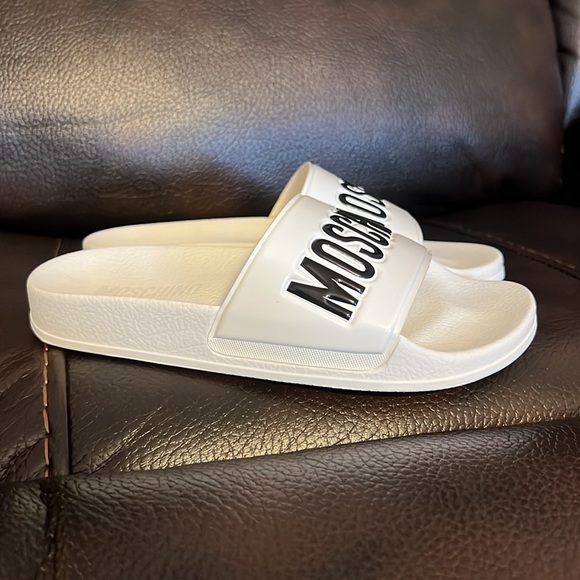 FINAL DROP/Sale!!  Moschino logo rubber slides NWB - Picture 9 of 9